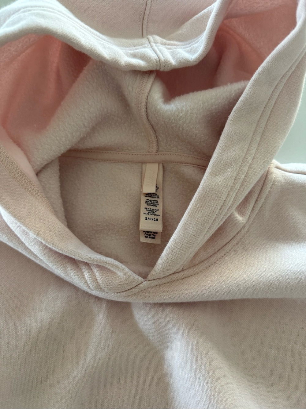 SKIMS Cropped Hoodie in Soft Pink - Picture 3 of 4